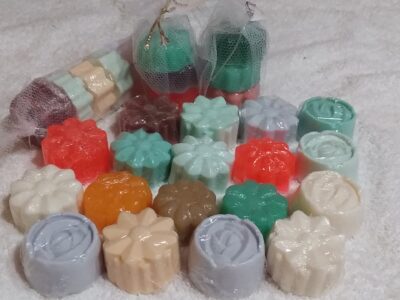 Jabones de glicerina y coco aromáticos artesanales