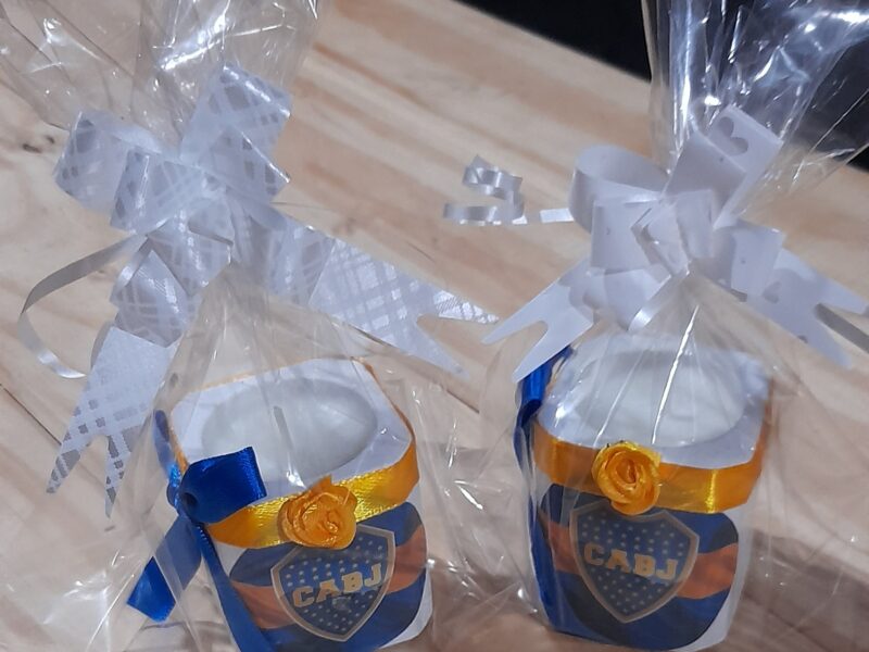 Souvenirs de velas de soja aromáticas, cajas de té, etc