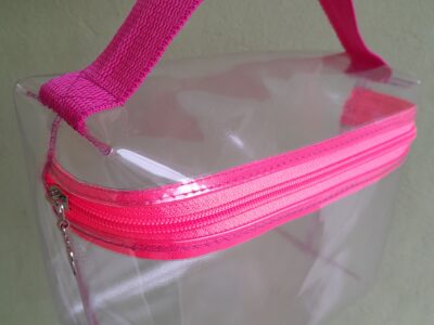 Portacosmeticos transparentes tipo cofrecitos con manija