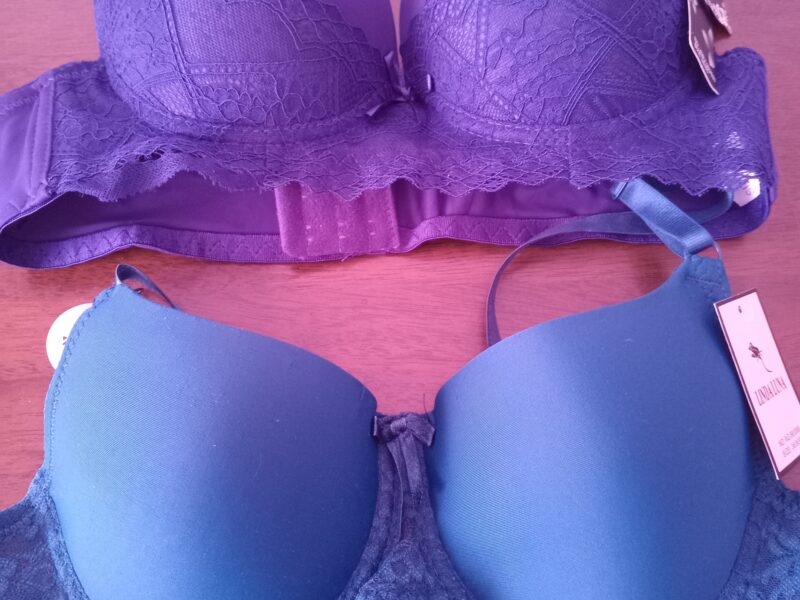 Venta de ropas de dama y caballeros