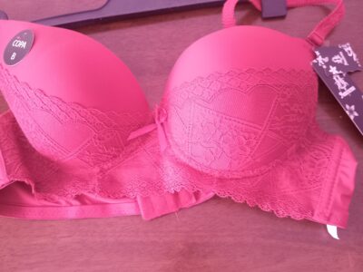 Venta de ropas de dama y caballeros