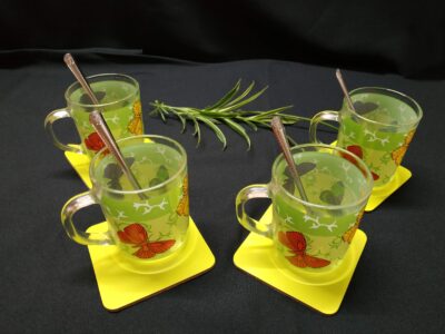 JUEGO X 4 TAZAS DE VIDRIO DECORADAS + POSA TAZAS