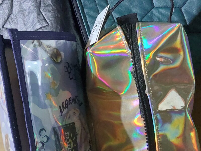 Bolso de mano// Cartuchera.