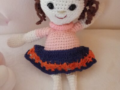 Muñeca a crochet
