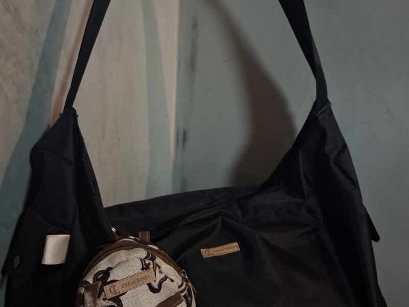 Bolso "Clean" universitario - C&L Creaciones