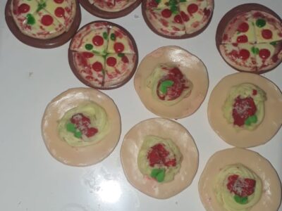 Adornos en porcelana fría Nelly