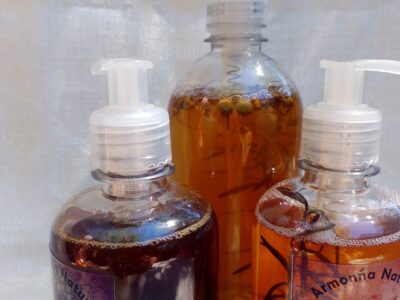 Shampoo de Romero, canela, jengibre