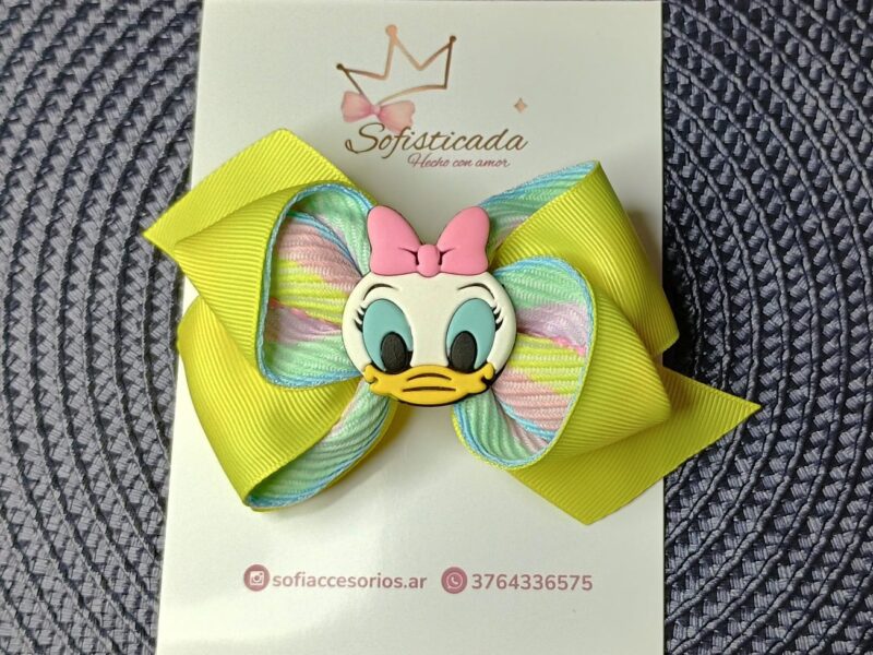 Moños con apliques