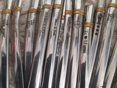 Bombillas de acero grabadas