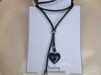 Chokers y corbatines