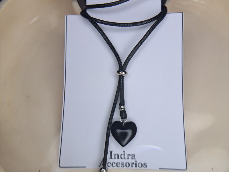 Chokers y corbatines