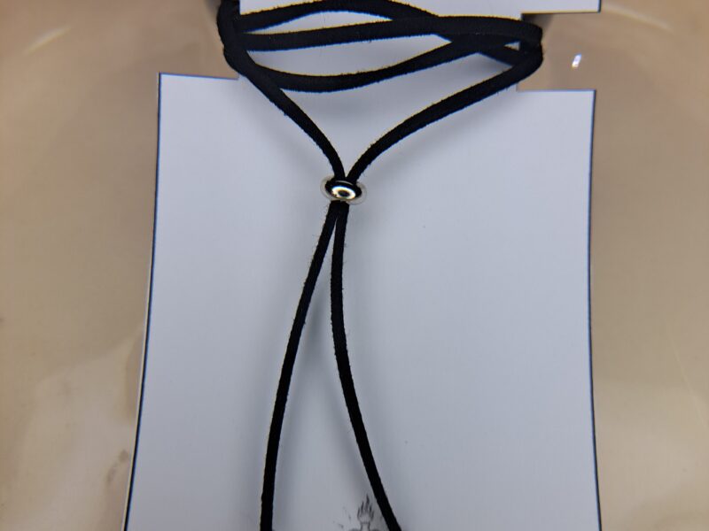 Chokers y corbatines