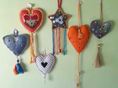 Colgantes para decorar habitaciones, colgar en la mochila ...