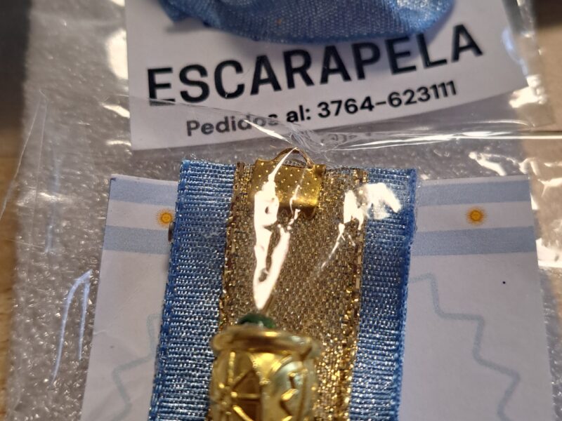 Hermosas Escarapelas y prendedores