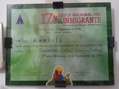 UN POCO SOBRE MI