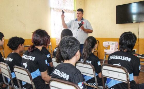 departamento de bordado y estampado – Pasos firmes ala escuela